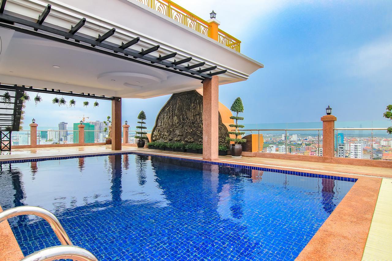 Queen Mansion Phnom Penh Exterior photo